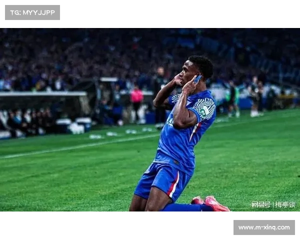 米内罗重伤回顾:上海申花旧将对阵新鹏城时遭遇重大伤情 米内罗重伤回顾:上海申花旧将对阵新鹏城时遭遇重大伤情